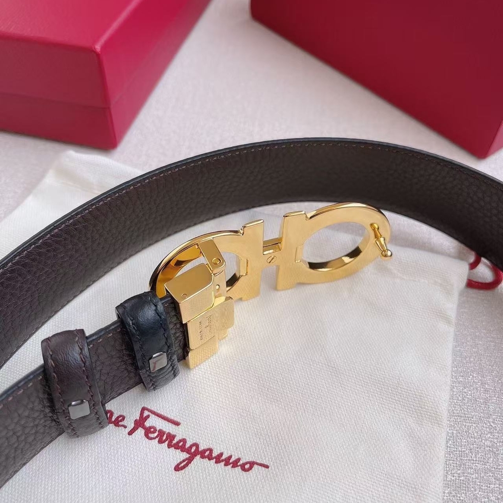 Salvatore Ferragamo Black Pebbled Leather Belt with Gold Double Gancini Buckle - Picture 7 of 8